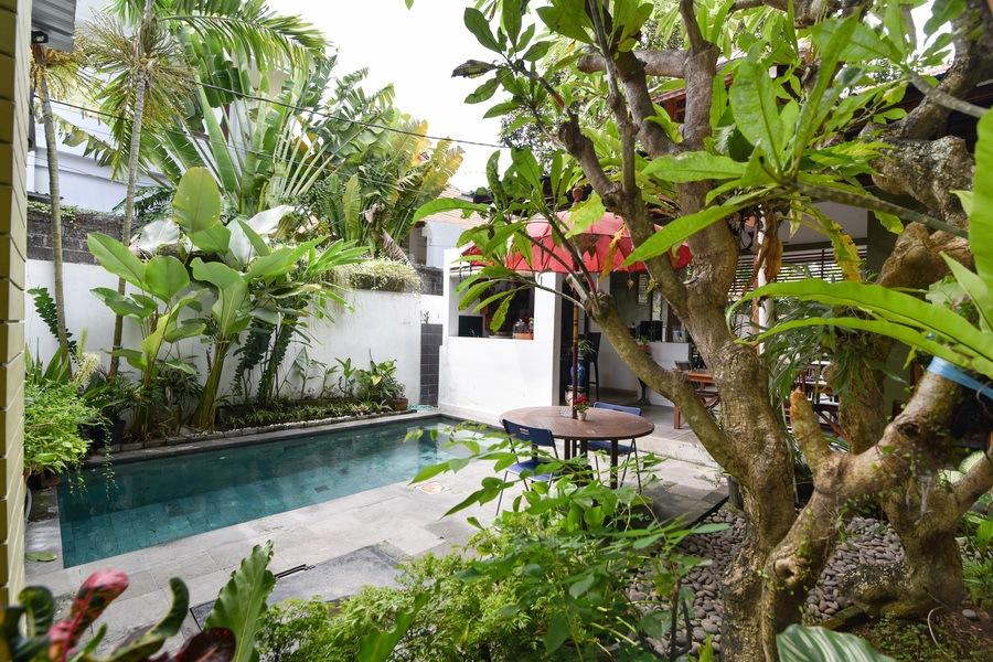 红多兹酒店-近巴厘岛沙努尔海滩 サヌール 外观 照片