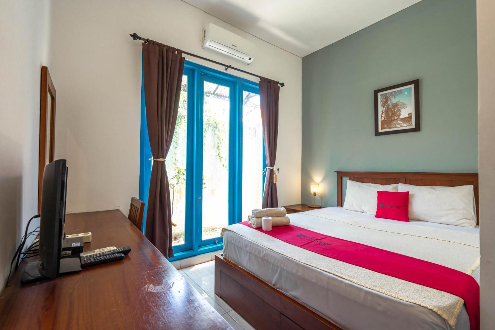 红多兹酒店-近巴厘岛沙努尔海滩 サヌール 外观 照片